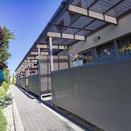 Aurora Ustka-Przewloka Aparthotel Ngoại thất bức ảnh
