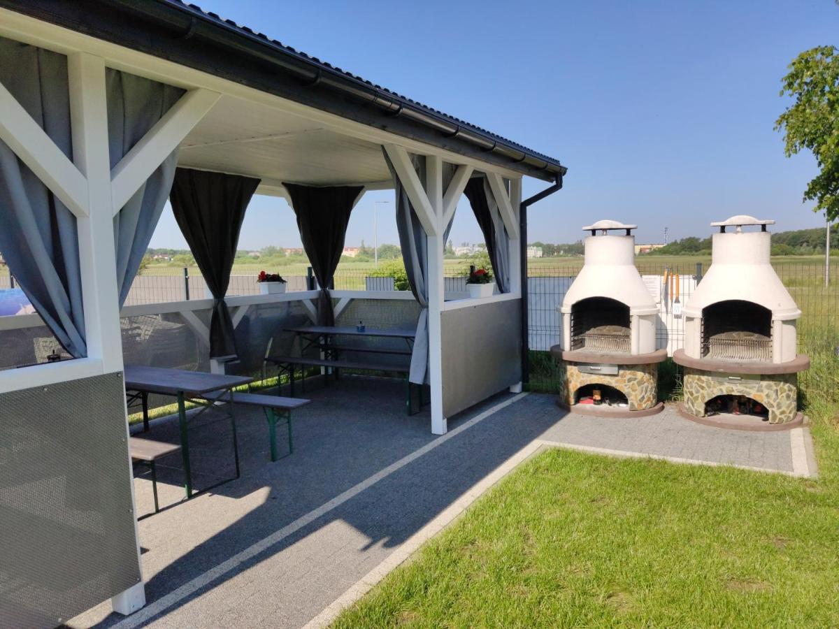 Aurora Ustka-Przewloka Aparthotel Ngoại thất bức ảnh