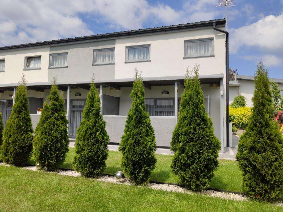 Aurora Ustka-Przewloka Aparthotel Ngoại thất bức ảnh