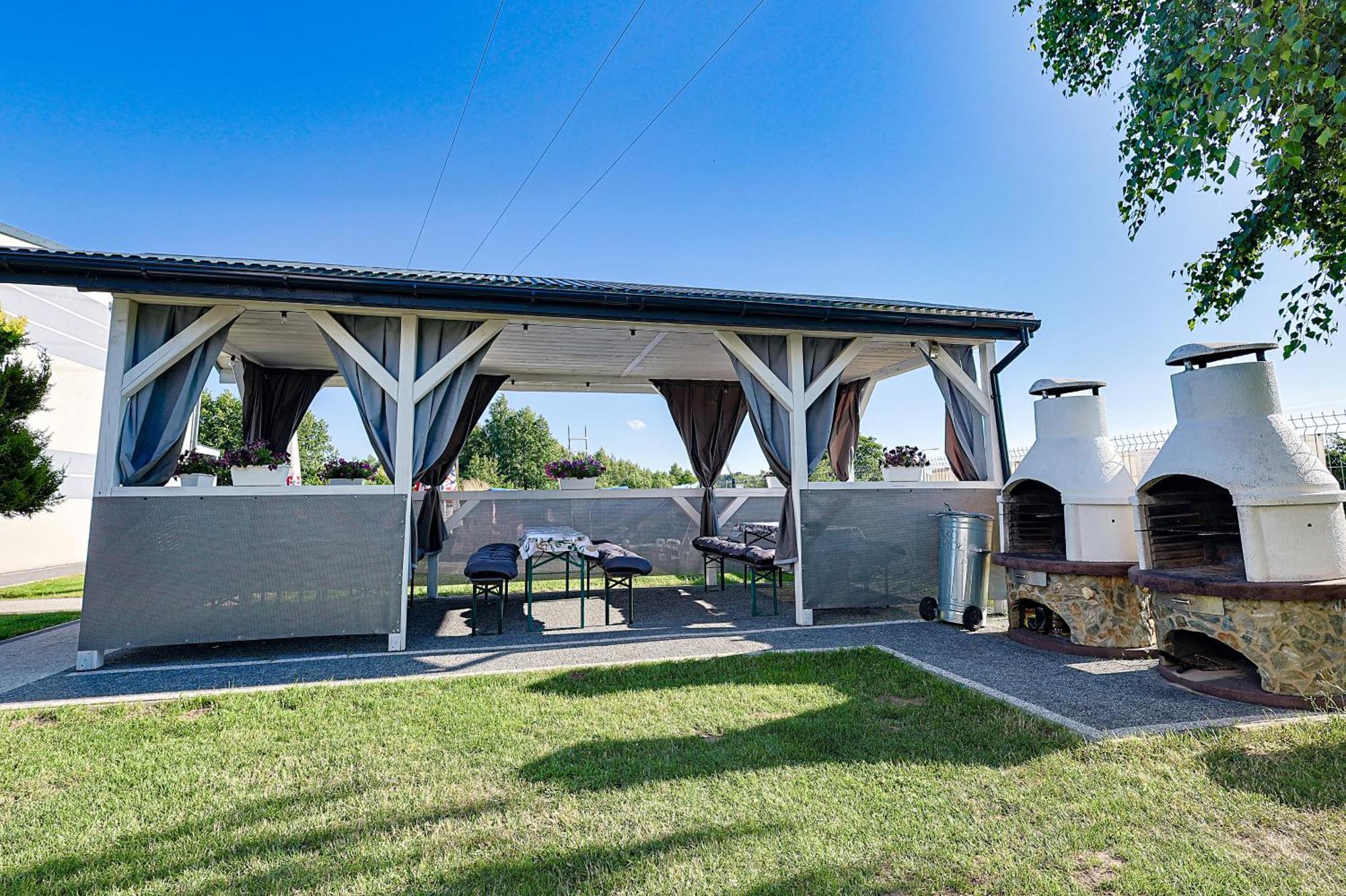 Aurora Ustka-Przewloka Aparthotel Ngoại thất bức ảnh