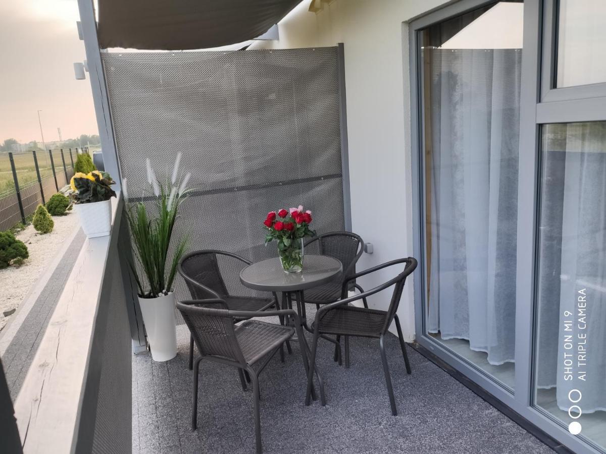 Aurora Ustka-Przewloka Aparthotel Ngoại thất bức ảnh