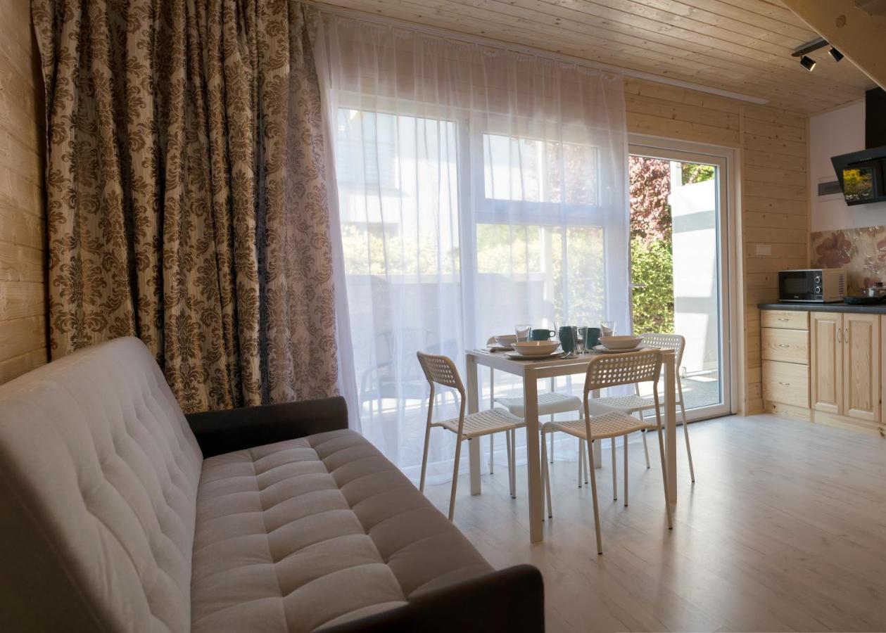 Aurora Ustka-Przewloka Aparthotel Ngoại thất bức ảnh